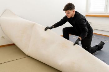 How to dispose and recycle used carpet 